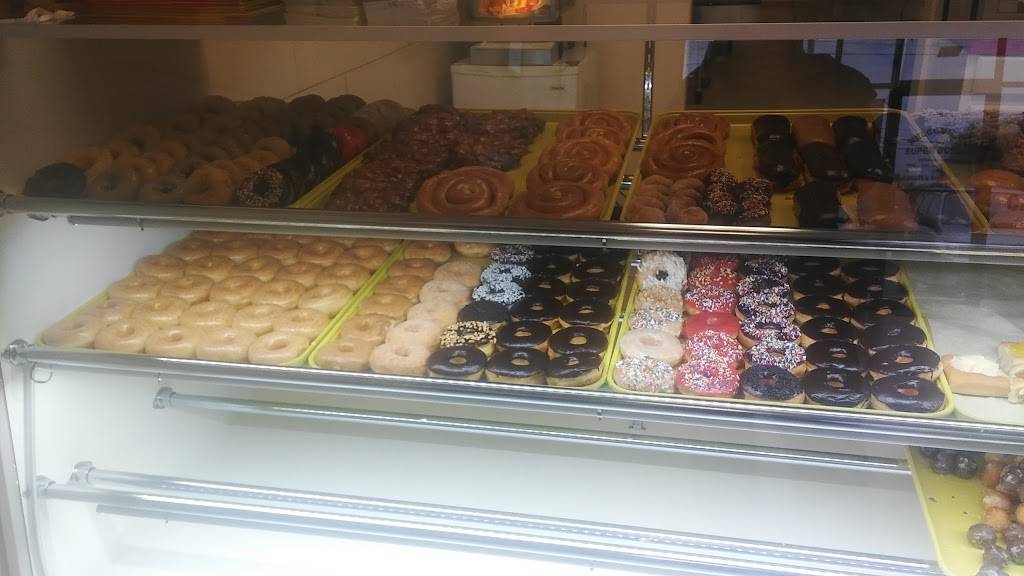Super Donut | restaurant | 11880 Hero Way West, Leander, TX 78641, USA | 5122607117 OR +1 512-260-7117