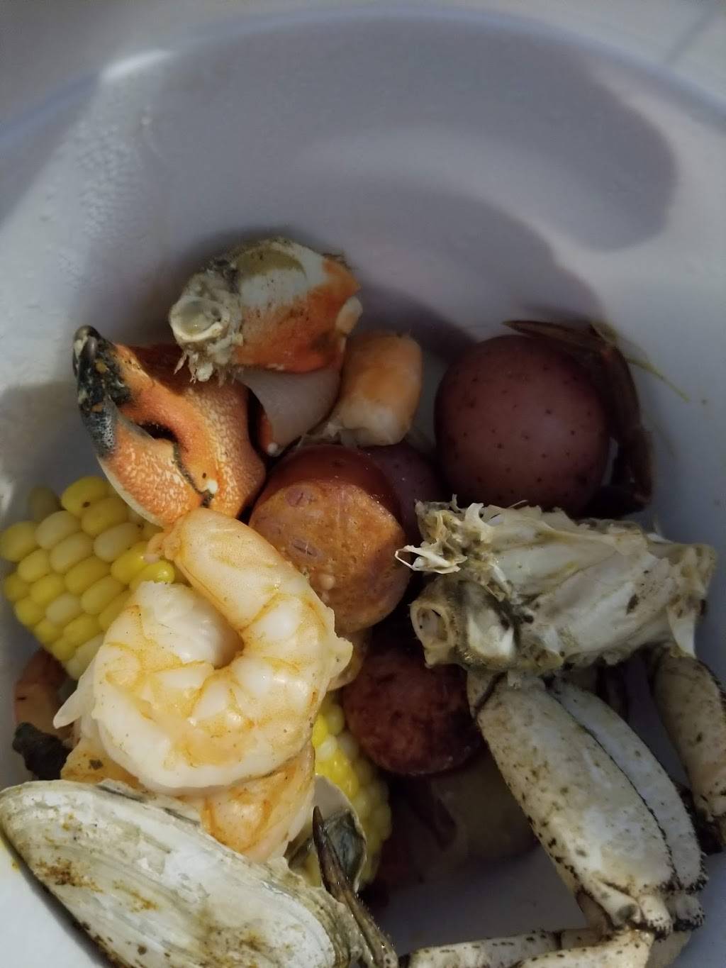 Geegees Southern Cuisine | restaurant | 105 Plainfield St, Providence, RI 02909, USA | 4014700234 OR +1 401-470-0234