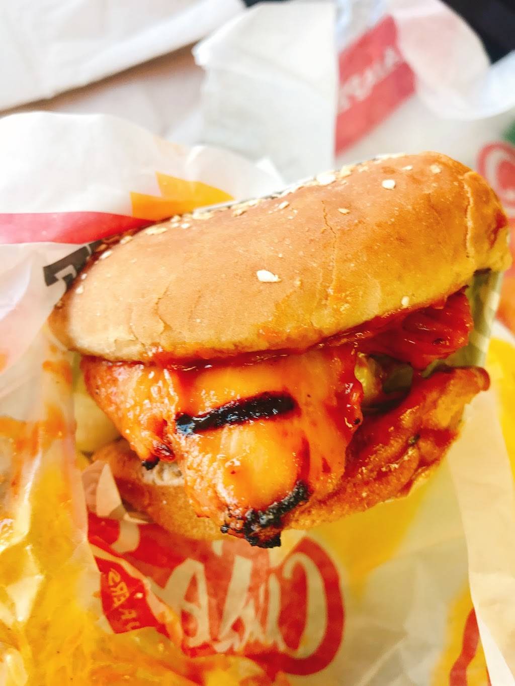 Carls Jr. | restaurant | 815 Real Rd, Bakersfield, CA 93309, USA | 6613230296 OR +1 661-323-0296