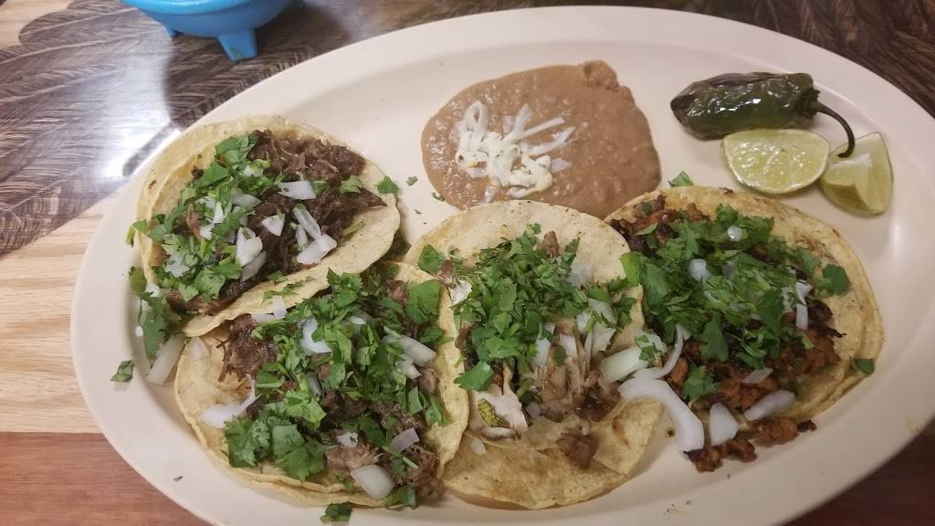 Taco Del Norte | restaurant | 7 Village Square, Bradley, IL 60915, USA | 8159337759 OR +1 815-933-7759