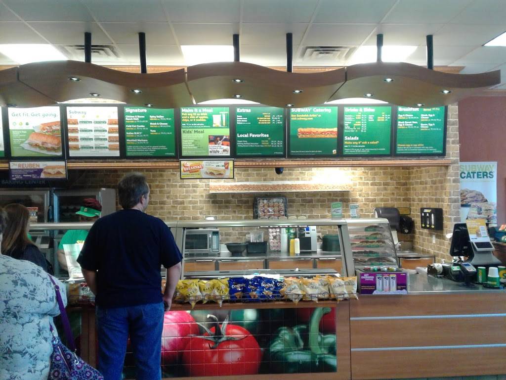 Subway | restaurant | 50 N Charles Richard Beall Blvd, DeBary, FL 32713, USA | 3866684901 OR +1 386-668-4901