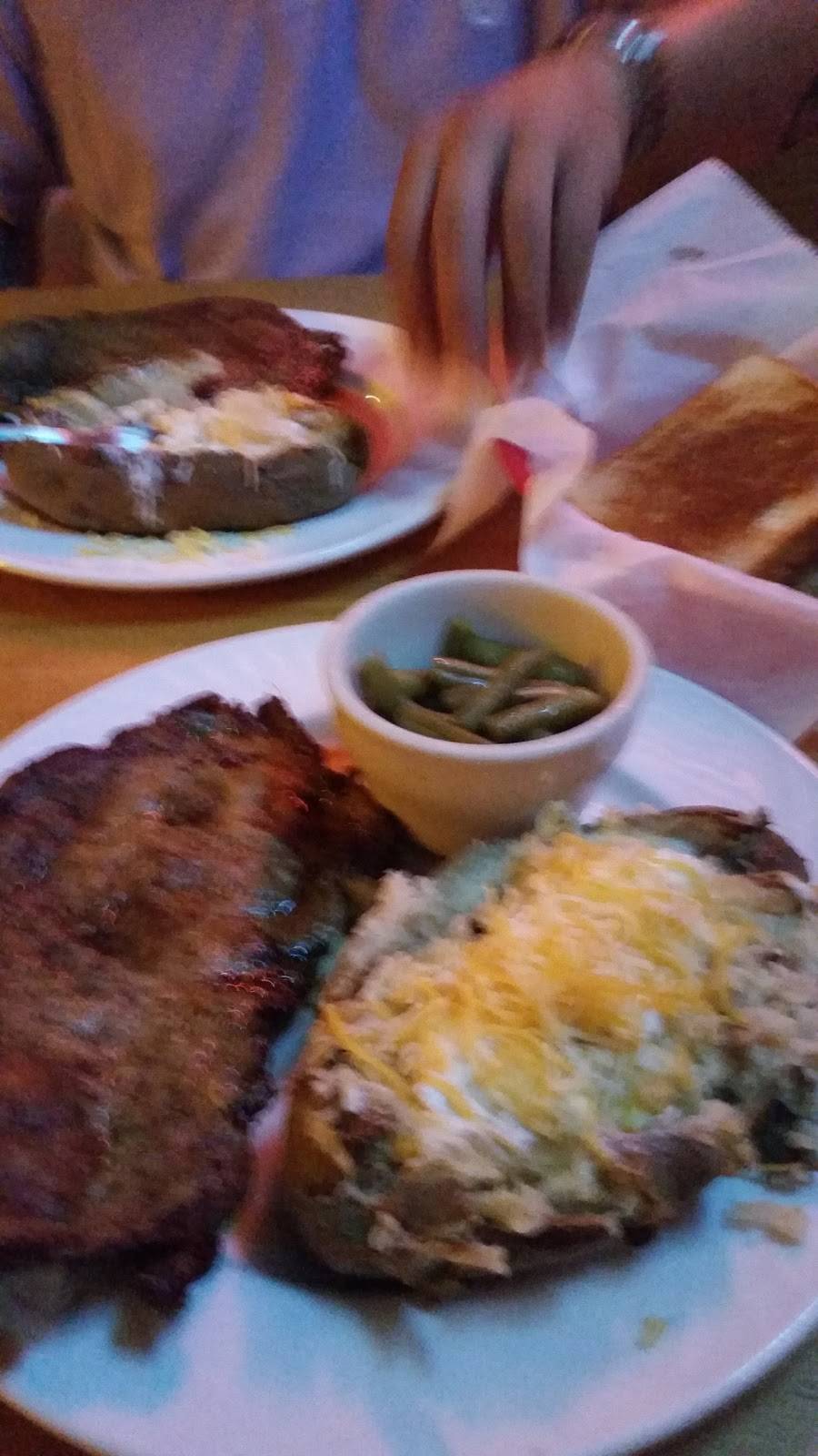 M & M Steak House | restaurant | 1106 NW 28th St, Fort Worth, TX 76106, USA | 8176240612 OR +1 817-624-0612