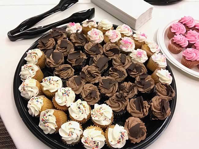 Celebrity Café & Bakery | bakery | 4260 Oak Lawn Ave, Dallas, TX 75219, USA | 2145286612 OR +1 214-528-6612