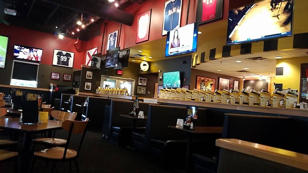 Buffalo Wild Wings | meal takeaway | 2870 Florence Blvd, Florence, AL 35630, USA | 2567408464 OR +1 256-740-8464