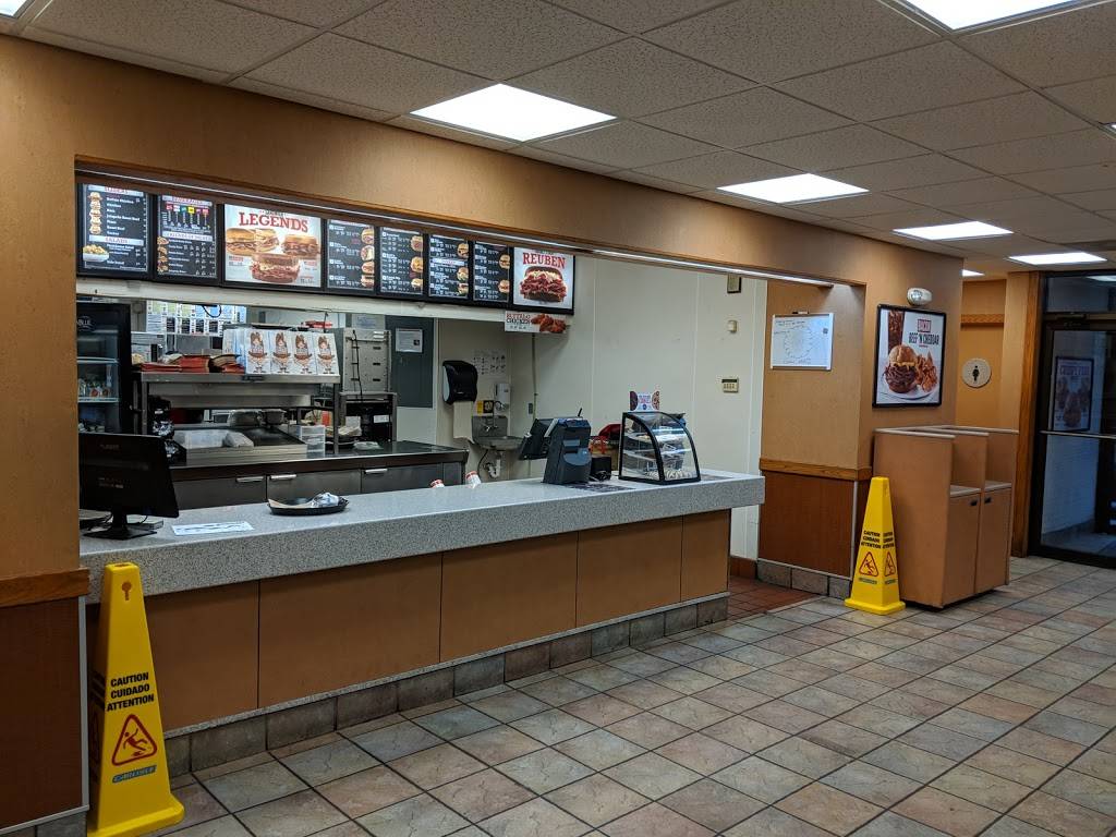 Arbys | meal takeaway | 11445 W 63rd St, Shawnee, KS 66216, USA | 9136316118 OR +1 913-631-6118