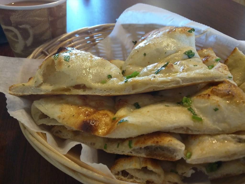 Four Corners Restaurant | restaurant | 57 Water St, Torrington, CT 06790, USA | 8606185122 OR +1 860-618-5122