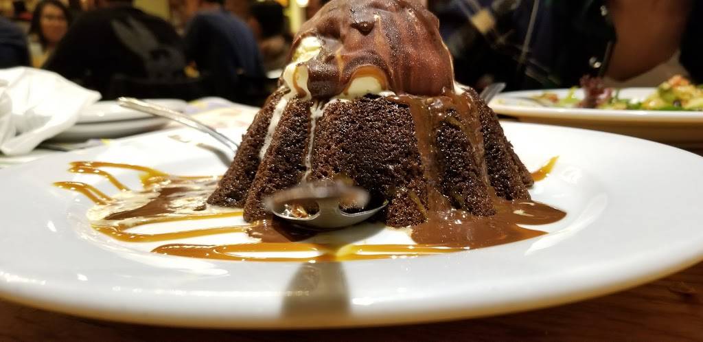 Chilis Grill & Bar | meal takeaway | 1205 Corporate Dr, Westbury, NY 11590, USA | 5162227001 OR +1 516-222-7001