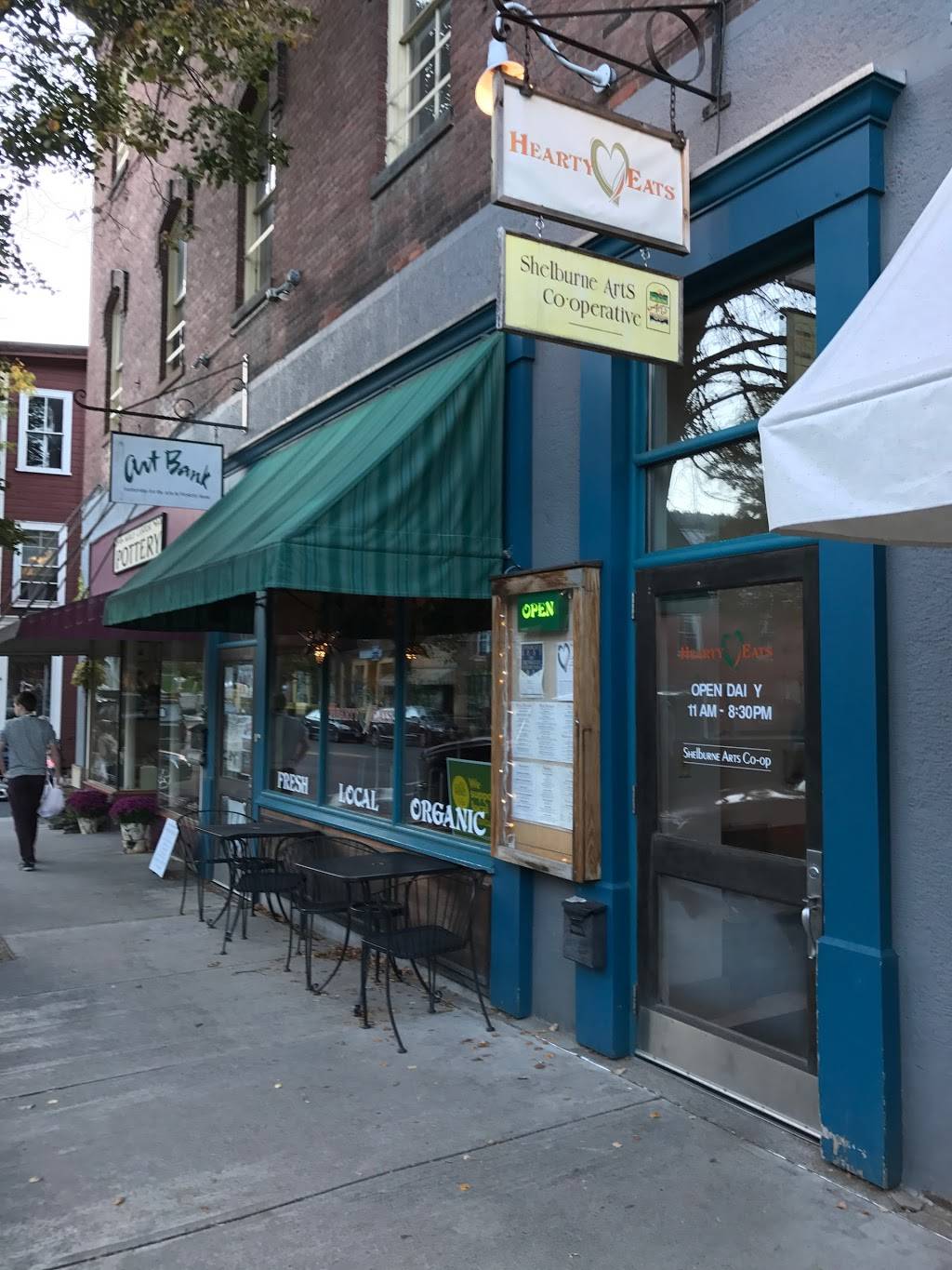 Hearty Eats | restaurant | 24 Bridge St, Shelburne Falls, MA 01370, USA | 4136256460 OR +1 413-625-6460
