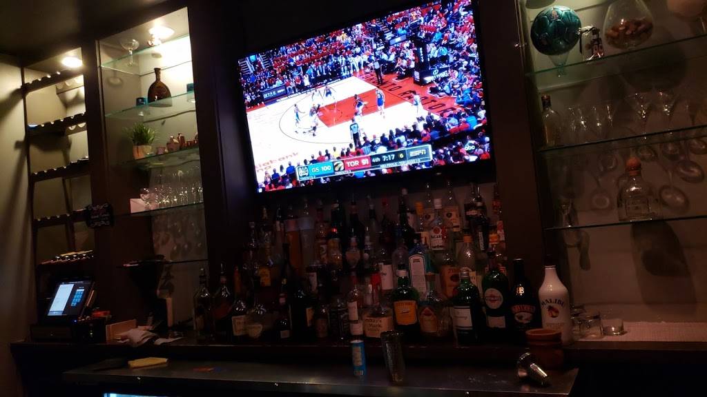 Cantinho Bar & Grill | restaurant | 82 Pawtucket Ave, Pawtucket, RI 02860, USA | 4017284700 OR +1 401-728-4700