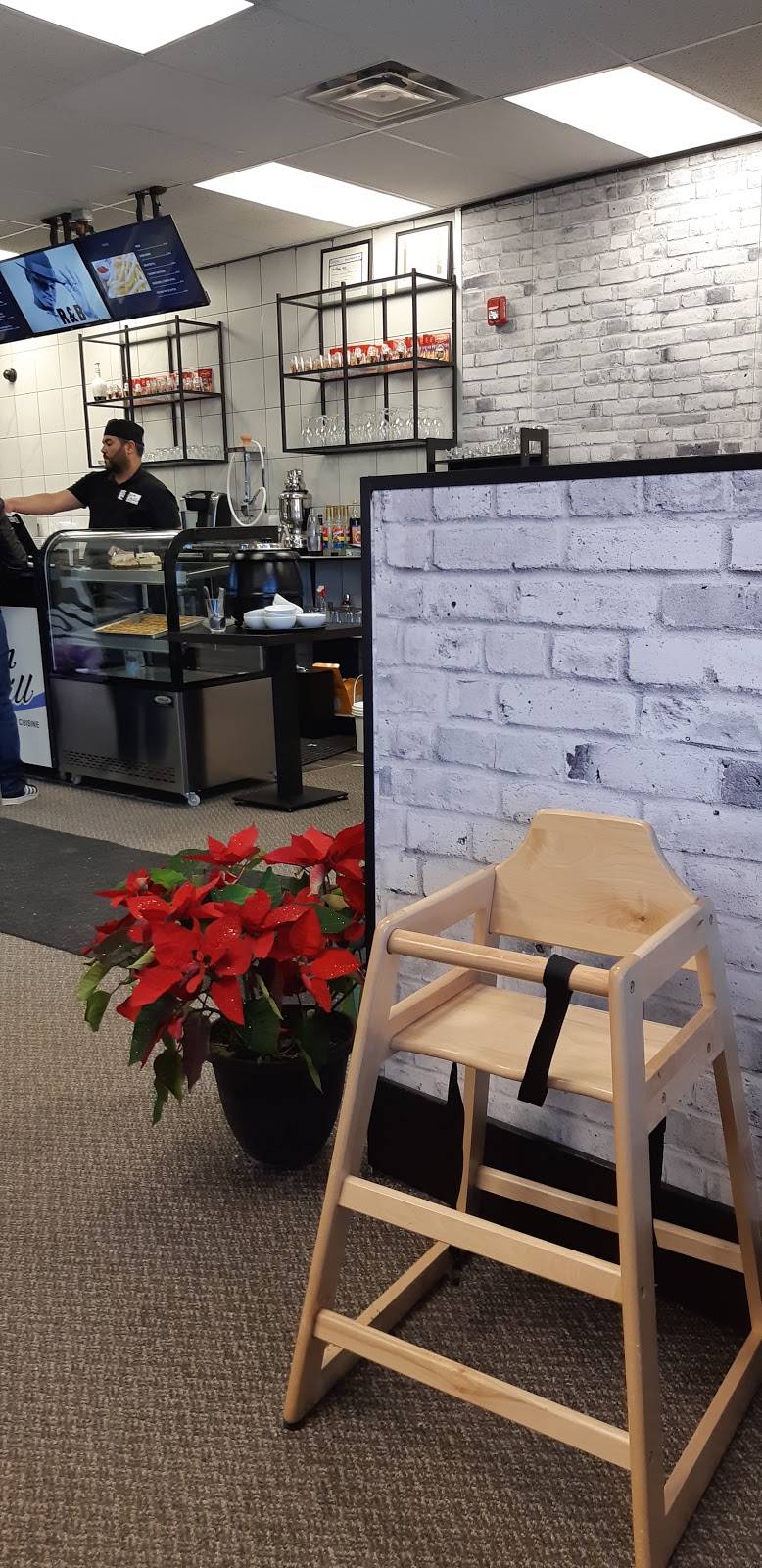 Zaffron Grill | restaurant | 901 Lansdowne St W, Peterborough, ON K9J 1Z5, Canada | 7057493234 OR +1 705-749-3234