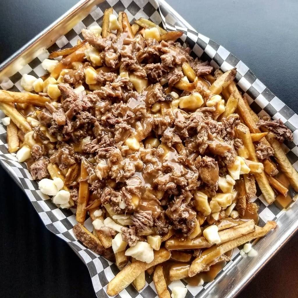 Moes BBQ | restaurant | 2446 Bank St, Ottawa, ON K1V 1A4, Canada | 6136951786 OR +1 613-695-1786