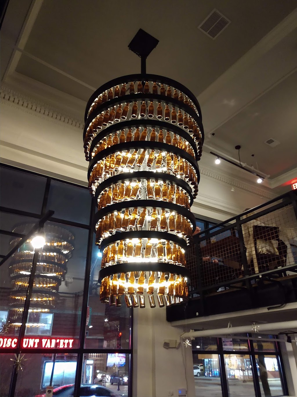 One Lake Brewing | restaurant | 1 Lake St, Oak Park, IL 60302, USA | 7084345232 OR +1 708-434-5232