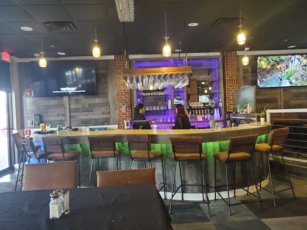 Melao by Munchies | restaurant | 27 Airport Rd, Fitchburg, MA 01420, USA | 9783451629 OR +1 978-345-1629