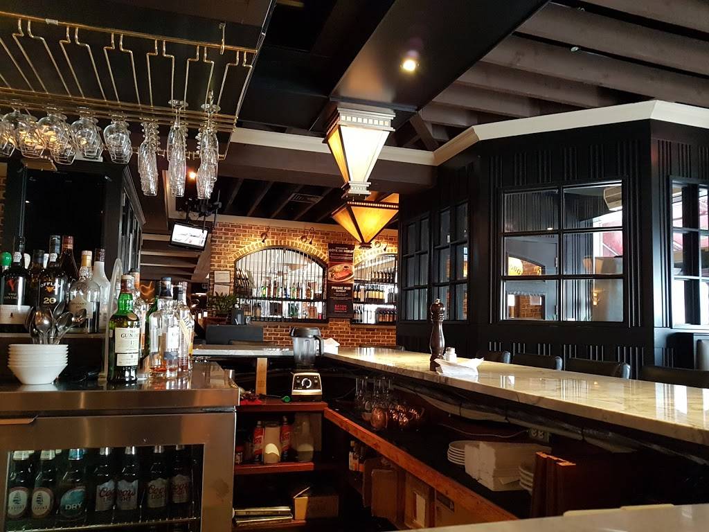 Bâton Rouge Steakhouse & Bar | restaurant | 5385 Rue des Jockeys, Montréal, QC H4P 2T8, Canada | 5147381616 OR +1 514-738-1616