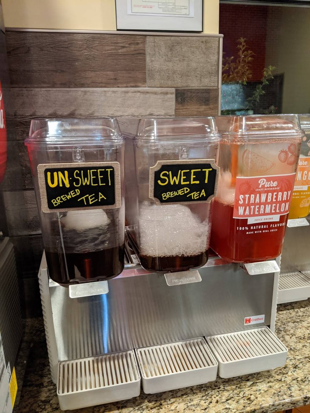 Spizzico Italian Kitchen Edgewater | restaurant | 9 Lee Airpark Dr b100, Edgewater, MD 21037, USA | 4437827288 OR +1 443-782-7288