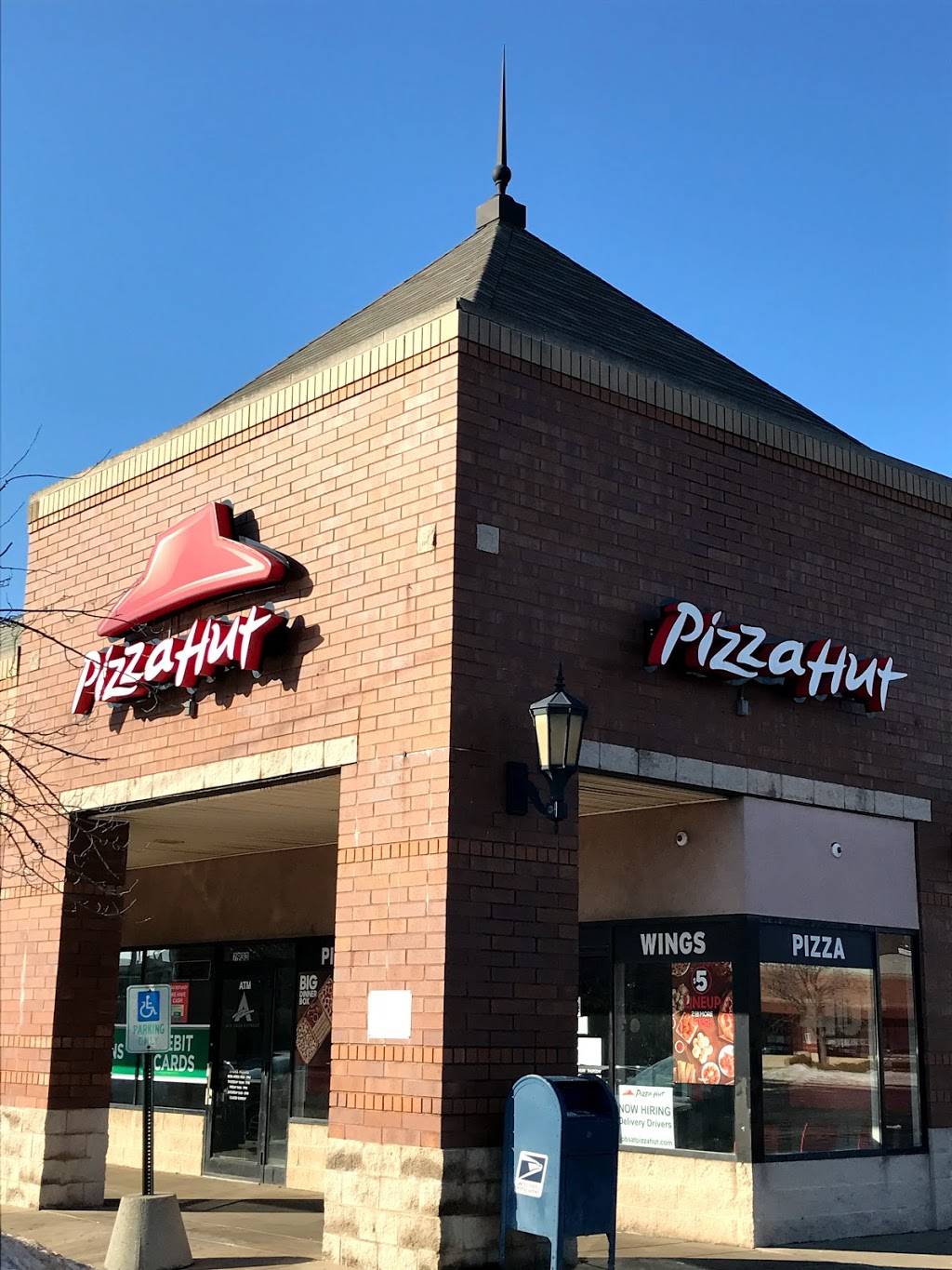 Pizza Hut | restaurant | 7941 Euclid Ave, Cleveland, OH 44103, USA | 2167219181 OR +1 216-721-9181