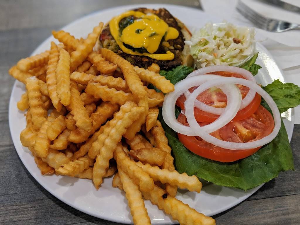 Marydales Family Restaurant | restaurant | 76 Main St, Lions Head, ON N0H 1W0, Canada | 5197934224 OR +1 519-793-4224