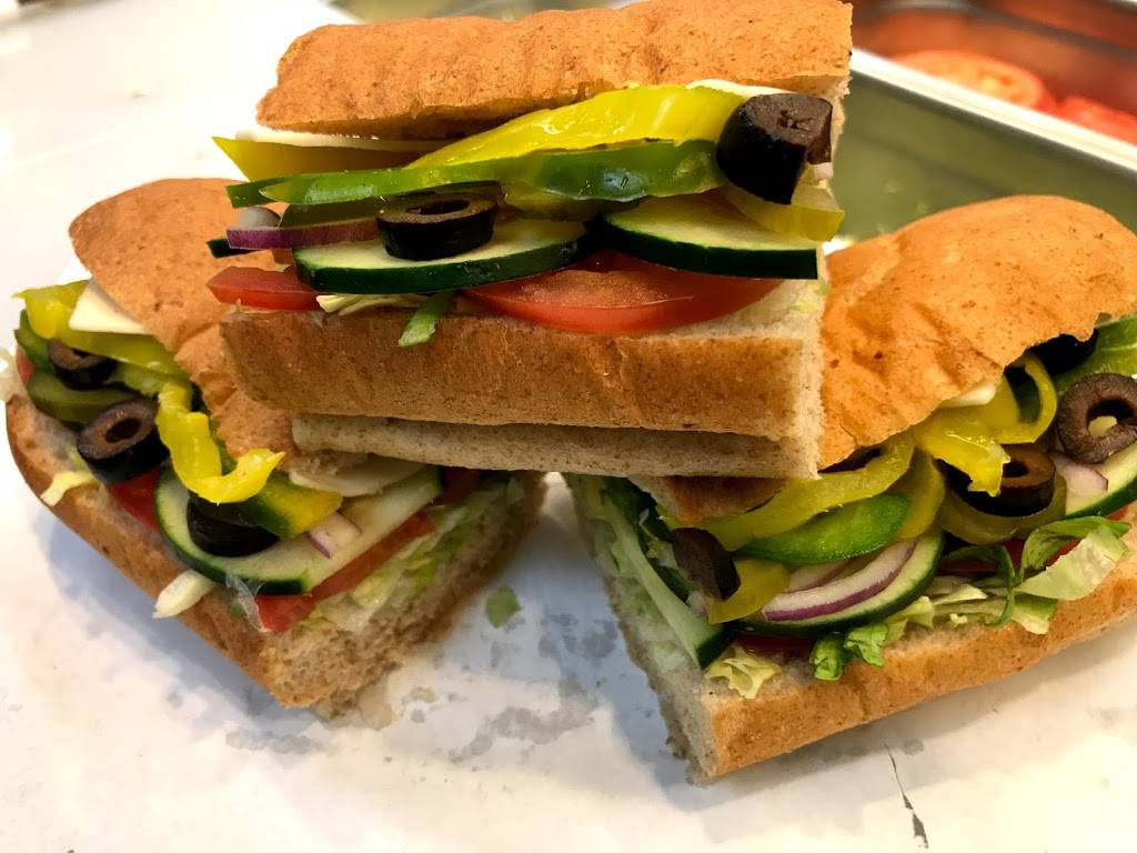 Subway Restaurants | restaurant | 5 Edgell Rd Suite 1A, Framingham, MA 01701, USA | 5088750404 OR +1 508-875-0404