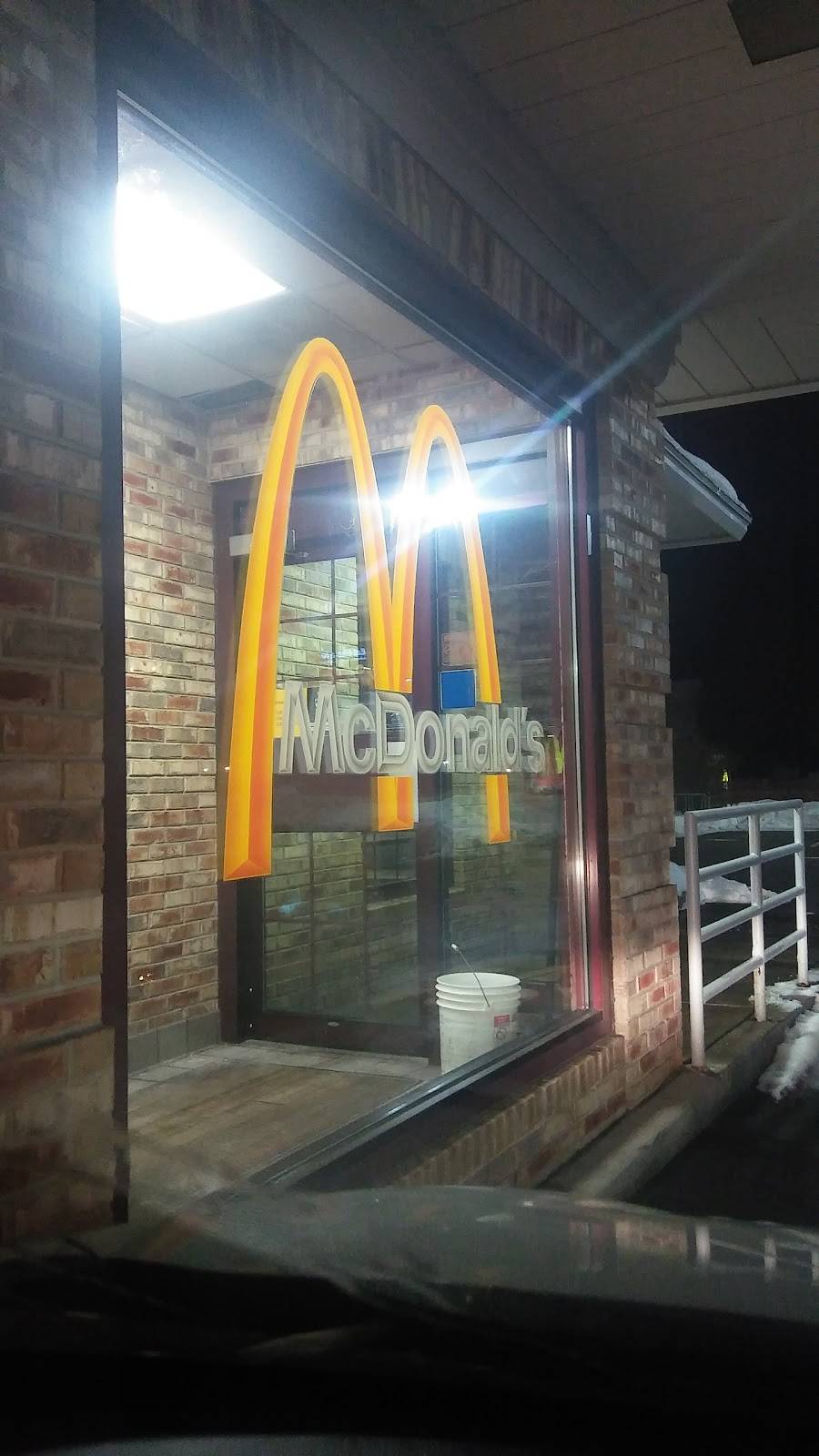 McDonalds | cafe | W62n270 Washington St, Cedarburg, WI 53012, USA | 2623771199 OR +1 262-377-1199