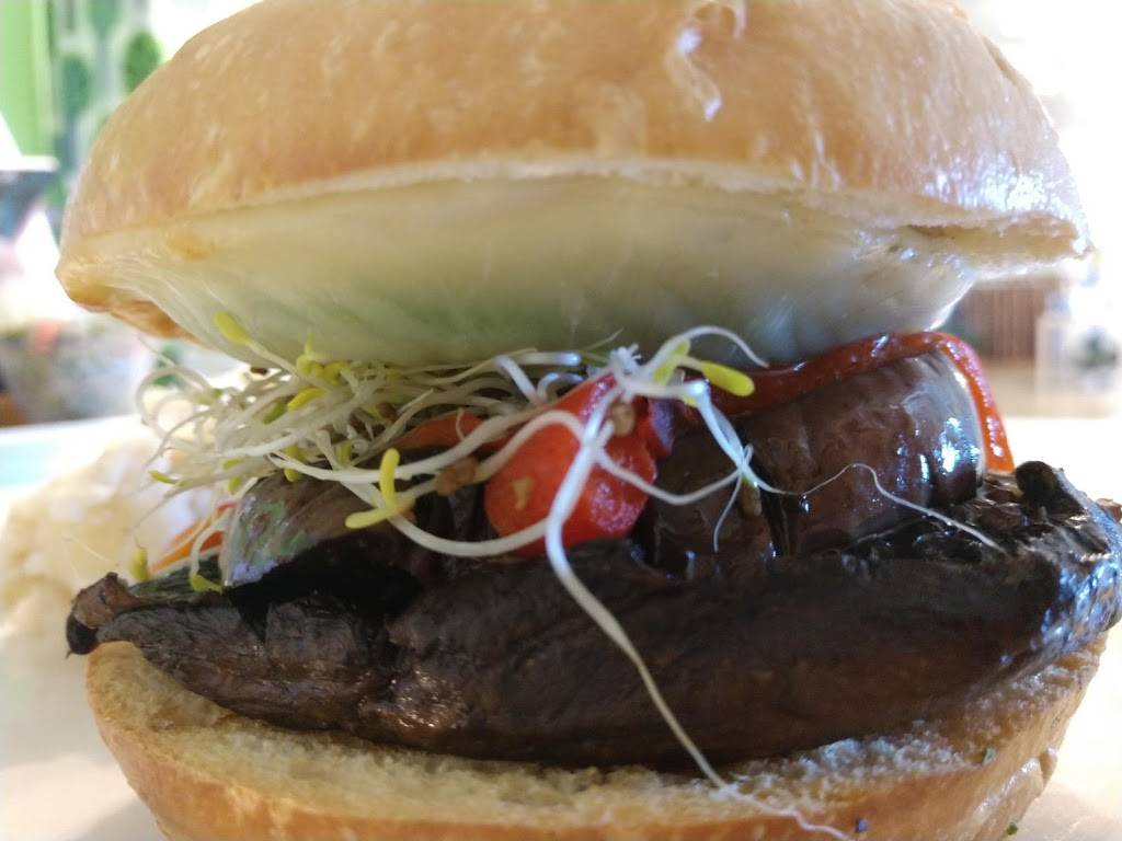 Garden Bistro | restaurant | 702 E Orange St, Lakeland, FL 33801, USA | 8636863332 OR +1 863-686-3332