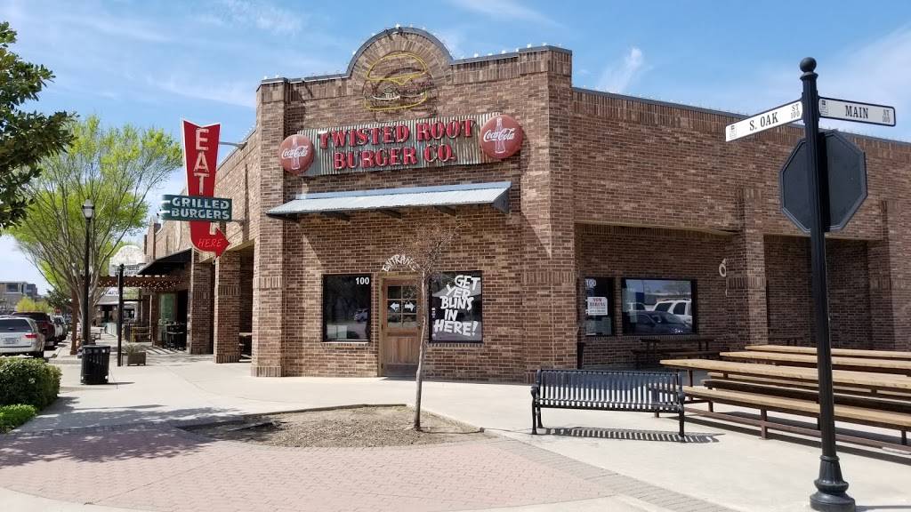 Twisted Root Burger Co | restaurant | 101 S Oak St, Roanoke, TX 76262, USA | 8174906628 OR +1 817-490-6628