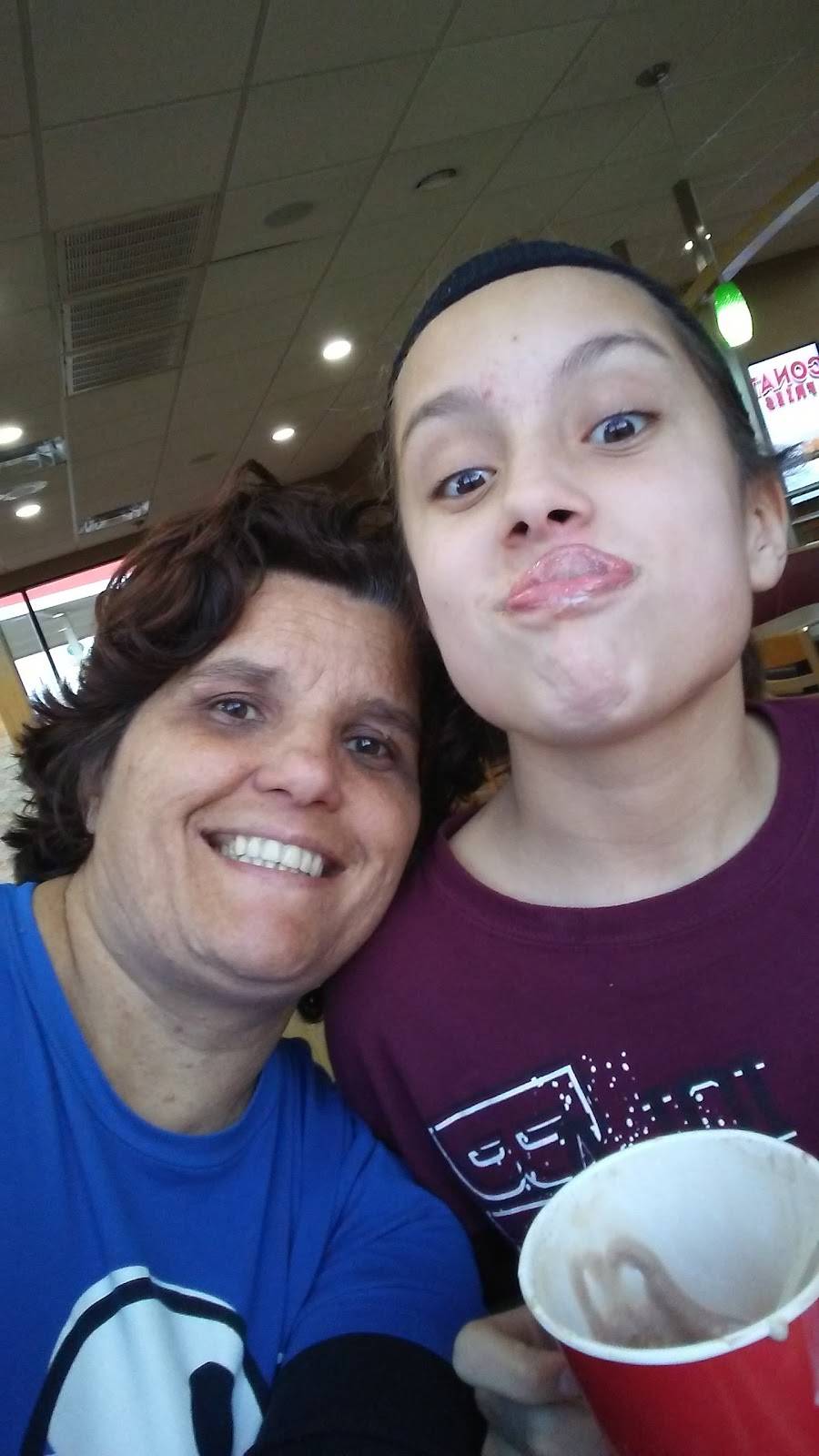 Wendys | restaurant | 891 N Earl Rudder Fwy, Bryan, TX 77802, USA | 9797766042 OR +1 979-776-6042