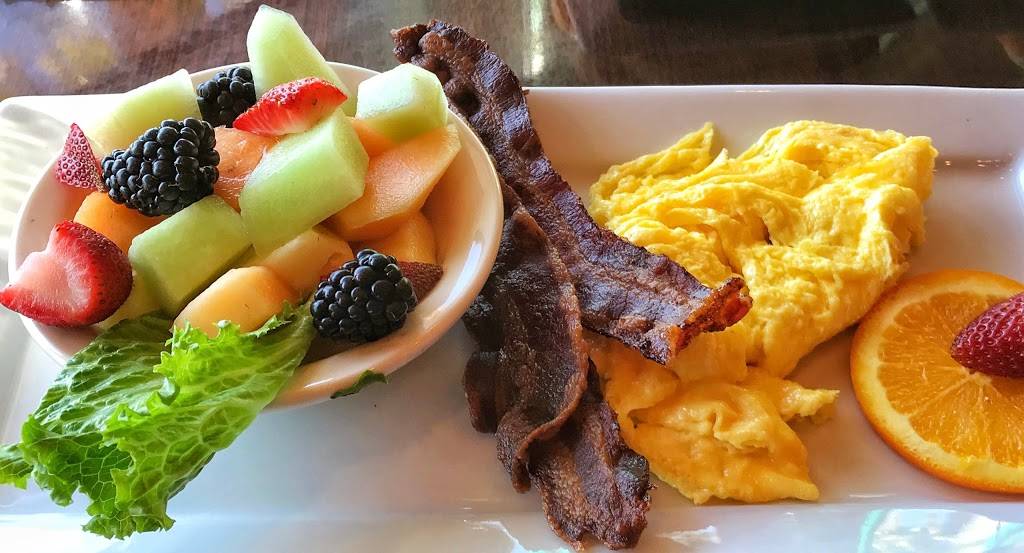 Shadows Restaurant | restaurant | 80875 Ave 40, Indio, CA 92203, USA | 7607724342 OR +1 760-772-4342