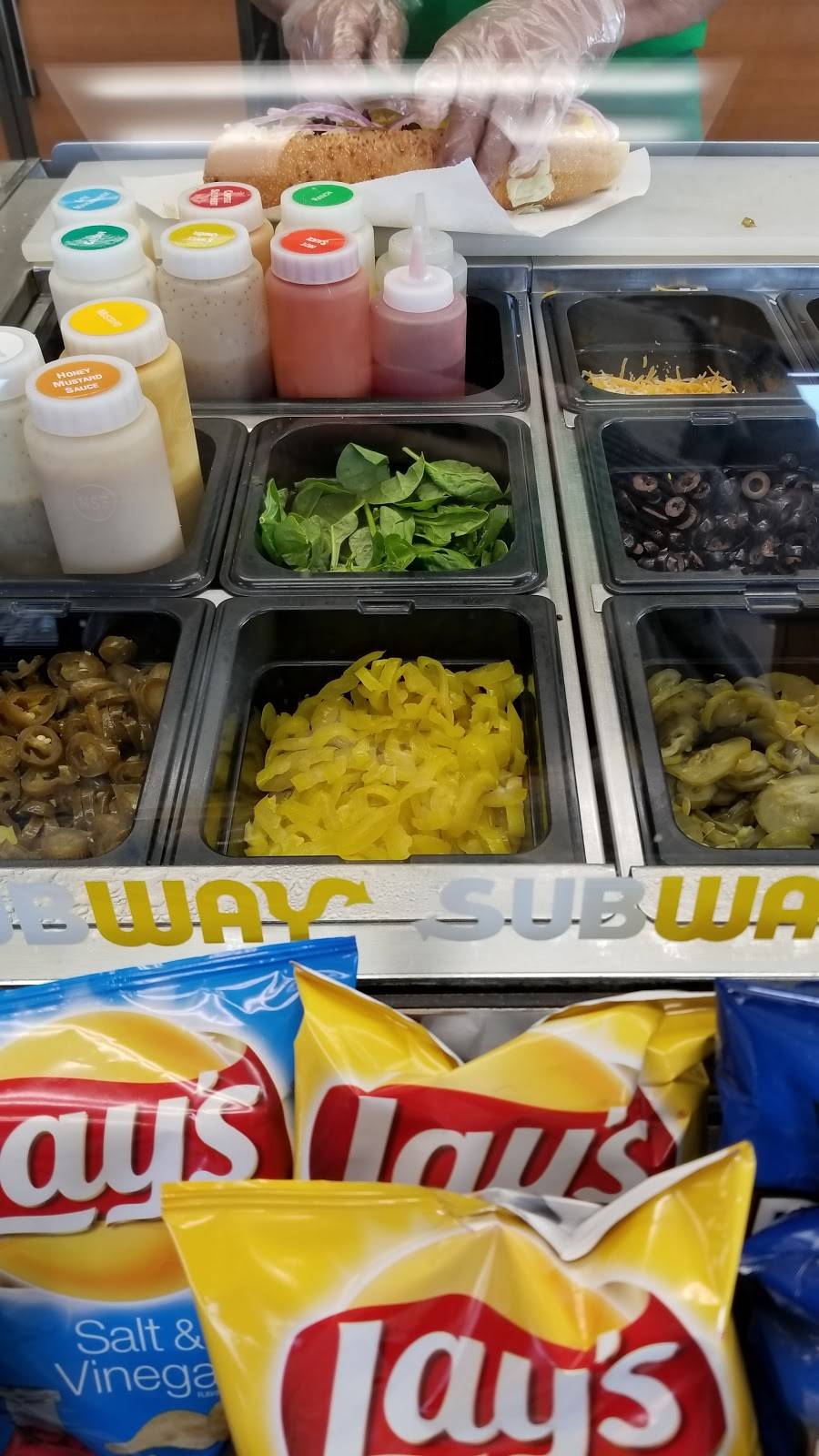 Subway | restaurant | 1231 E Main St, Meriden, CT 06450, USA | 2032370123 OR +1 203-237-0123