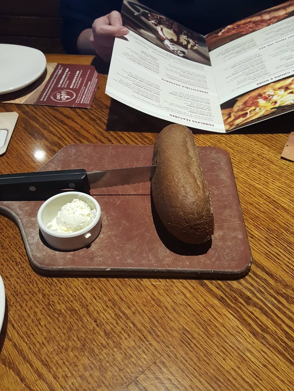 Outback Steakhouse | restaurant | 633 N 48th St, Lincoln, NE 68504, USA | 4024655050 OR +1 402-465-5050