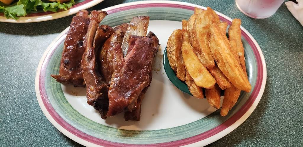 Brushy Mountain Smokehouse and Creamery | restaurant | 201 Wilkesboro Ave, North Wilkesboro, NC 28659, USA | 3366679464 OR +1 336-667-9464