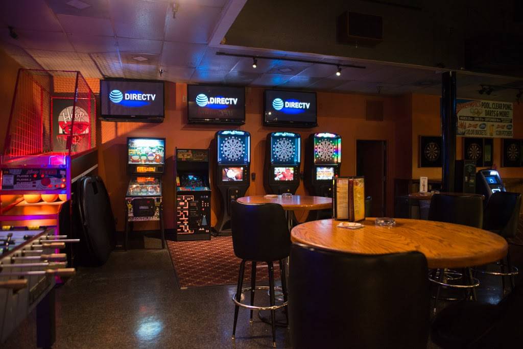 Clicks Billiards | restaurant | 1455 N, FL-436 #291, Casselberry, FL 32707, USA | 4076789366 OR +1 407-678-9366