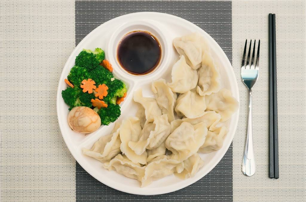 Dangelas Dumplings | restaurant | 133 N Milwaukee Ave, Libertyville, IL 60048, USA | 8475493248 OR +1 847-549-3248