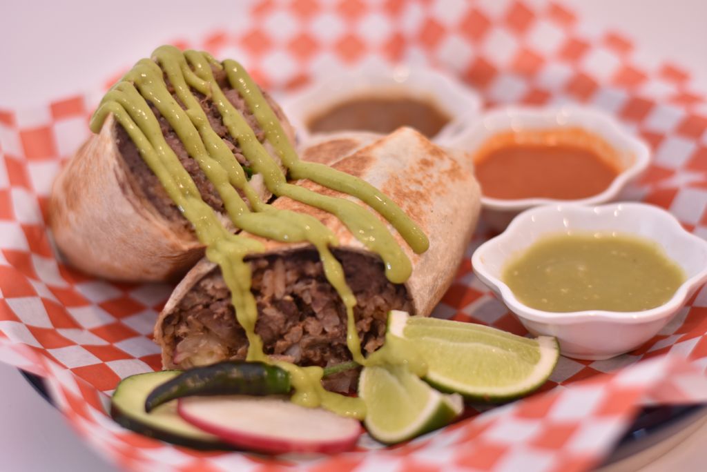 504 RESTAURANT HONDURAN AND MEXICAN CUSINE | restaurant | 14504 Victory Blvd, Van Nuys, CA 91411, USA | 8185100619 OR +1 818-510-0619