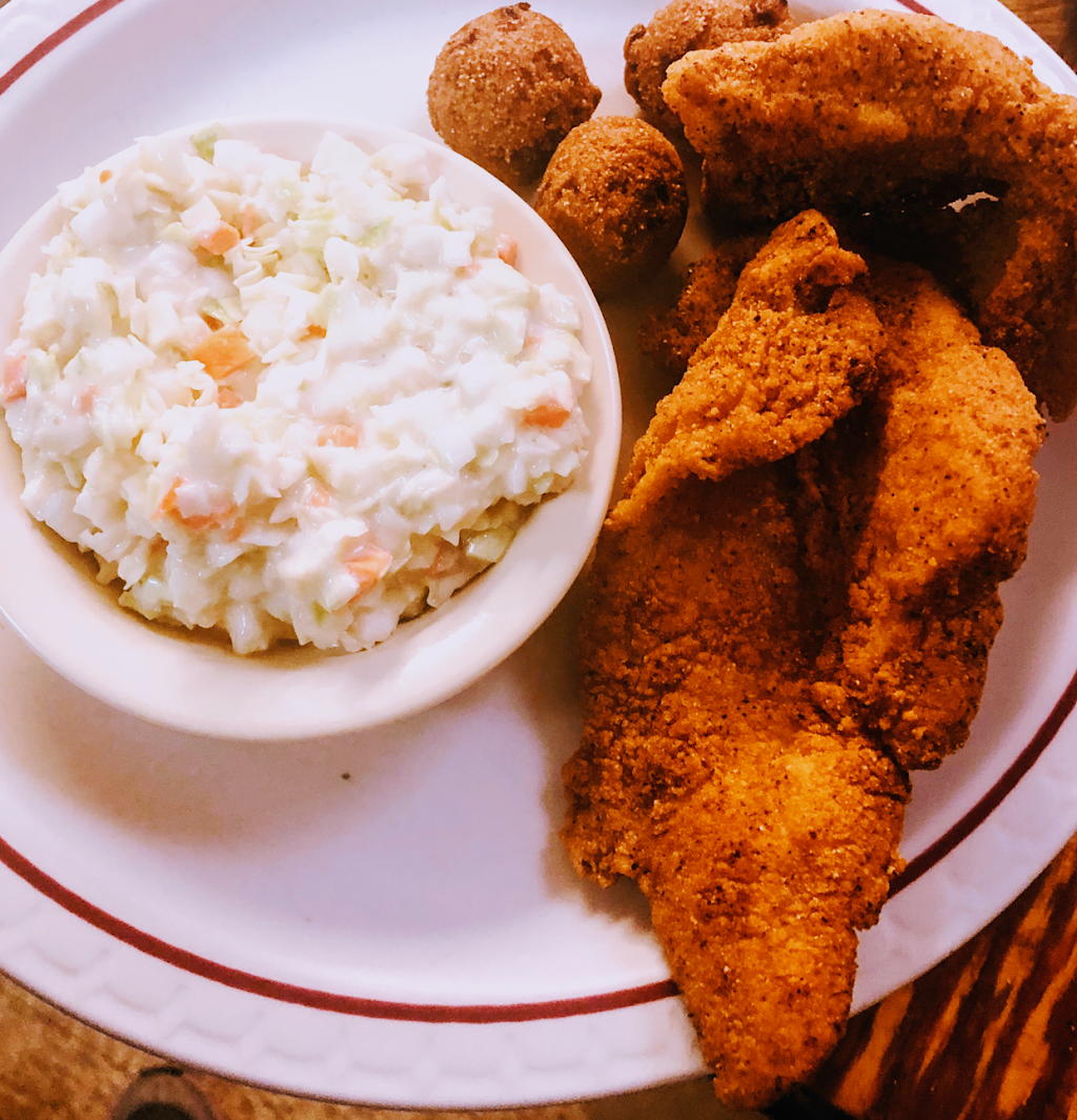 Bucky’s Bistro | restaurant | 1262A Louisville Hwy, Goodlettsville, TN 37072, USA | 6157668170 OR +1 615-766-8170