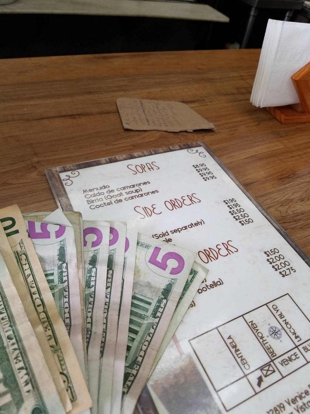 El Charro | restaurant | 12819 Venice Blvd, Los Angeles, CA 90066, USA | 3103911885 OR +1 310-391-1885