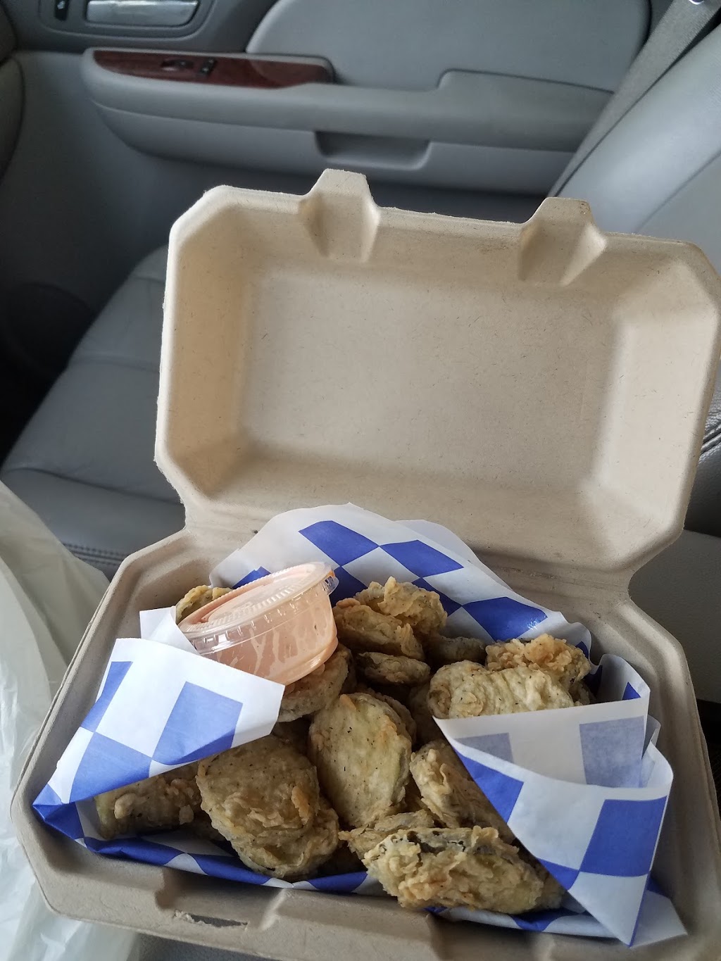 Logans Catering (food truck) | restaurant | 301-303 MO-131, Odessa, MO 64076, USA | 8162639080 OR +1 816-263-9080