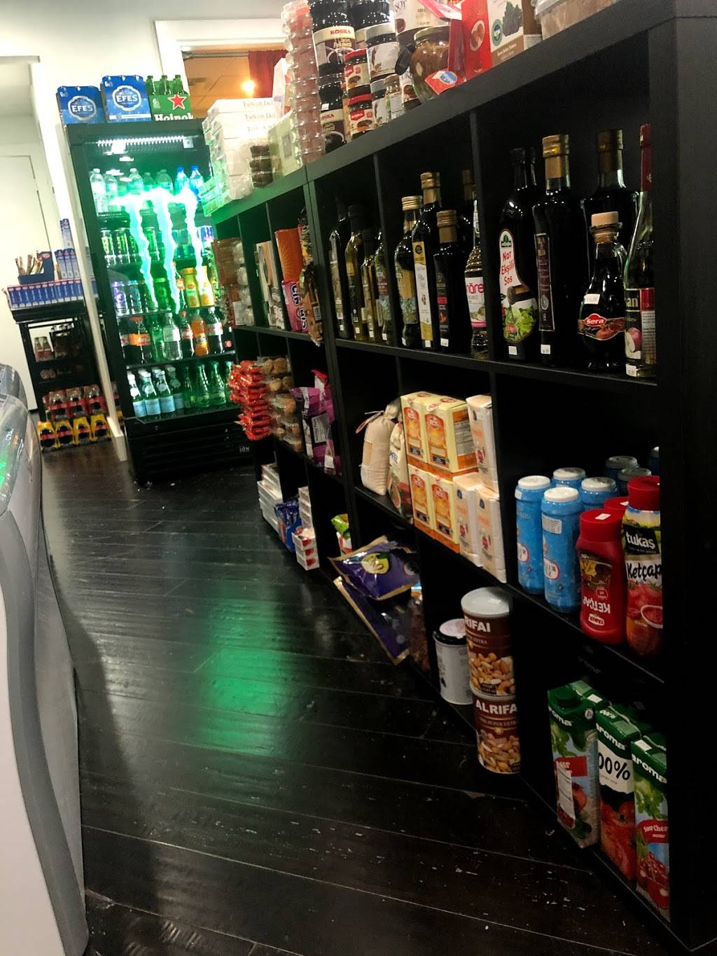 Sultans Bal Harbour | cafe | 1048 Kane Conc, Bay Harbor Islands, FL 33154, USA | 5618020101 OR +1 561-802-0101