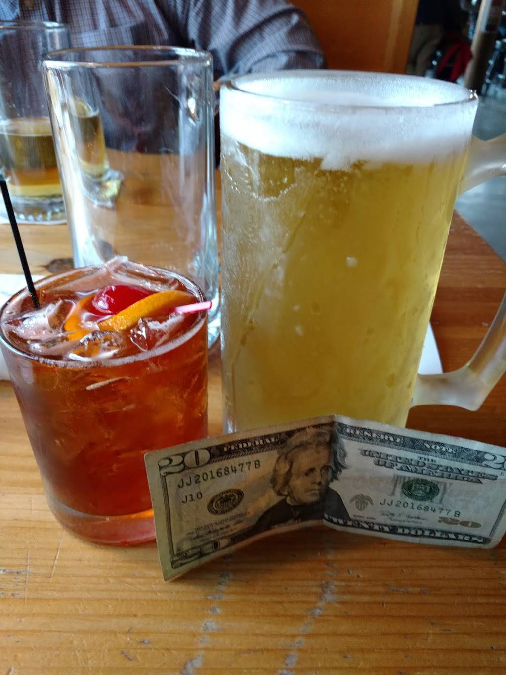 TKs 400 Club | restaurant | W6621 US-12, Millston, WI 54643, USA | 7152840072 OR +1 715-284-0072