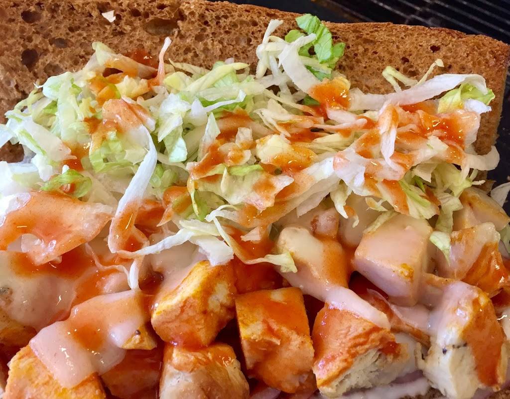 Deli Zone Valmont | restaurant | 2900 Valmont Rd # D1, Boulder, CO 80301, USA | 3034479349 OR +1 303-447-9349