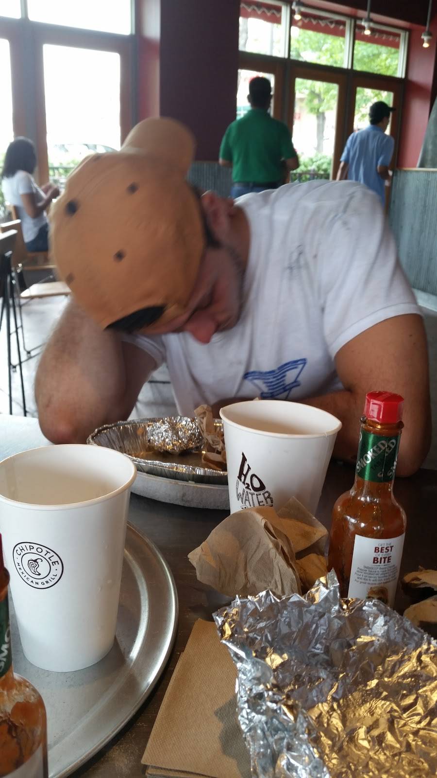 Chipotle Mexican Grill | restaurant | 213 Maple Ave E, Vienna, VA 22180, USA | 7032551100 OR +1 703-255-1100