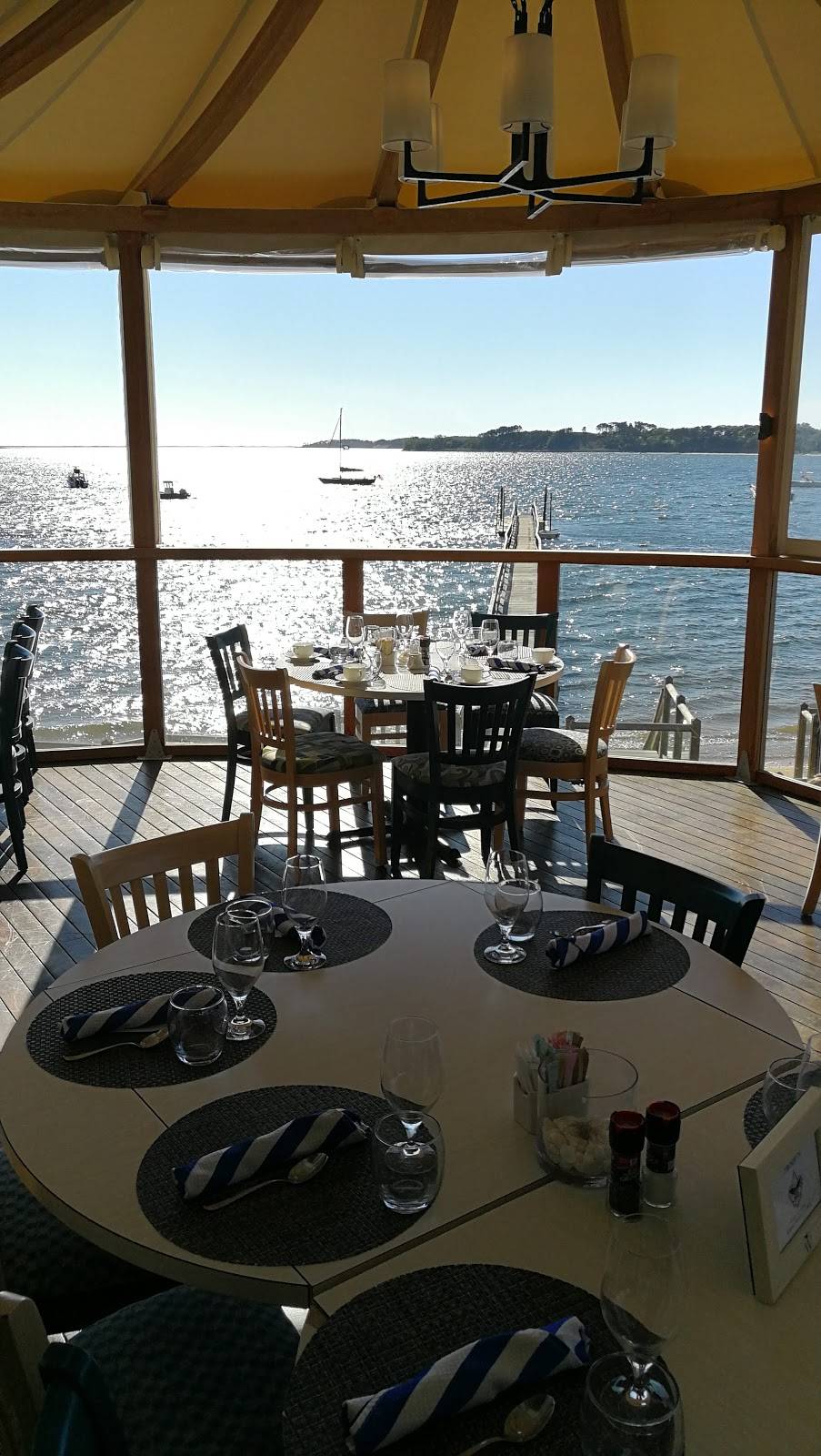 Outer Bar & Grille | restaurant | 2173 MA-28, Harwich, MA 02645, USA | 5084325400 OR +1 508-432-5400