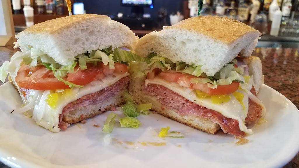 Big Head Tavern | restaurant | 14700 Tamiami Trail N #5, Naples, FL 34110, USA | 2395926050 OR +1 239-592-6050