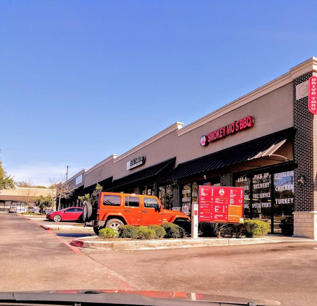 Smokey Mos BBQ | restaurant | 19851 TX-46, Spring Branch, TX 78070, USA | 8304388330 OR +1 830-438-8330