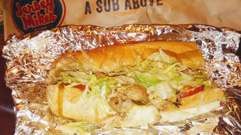 Jersey Mikes Subs | restaurant | 8310 Annapolis Rd E, New Carrollton, MD 20784, USA | 2407145667 OR +1 240-714-5667