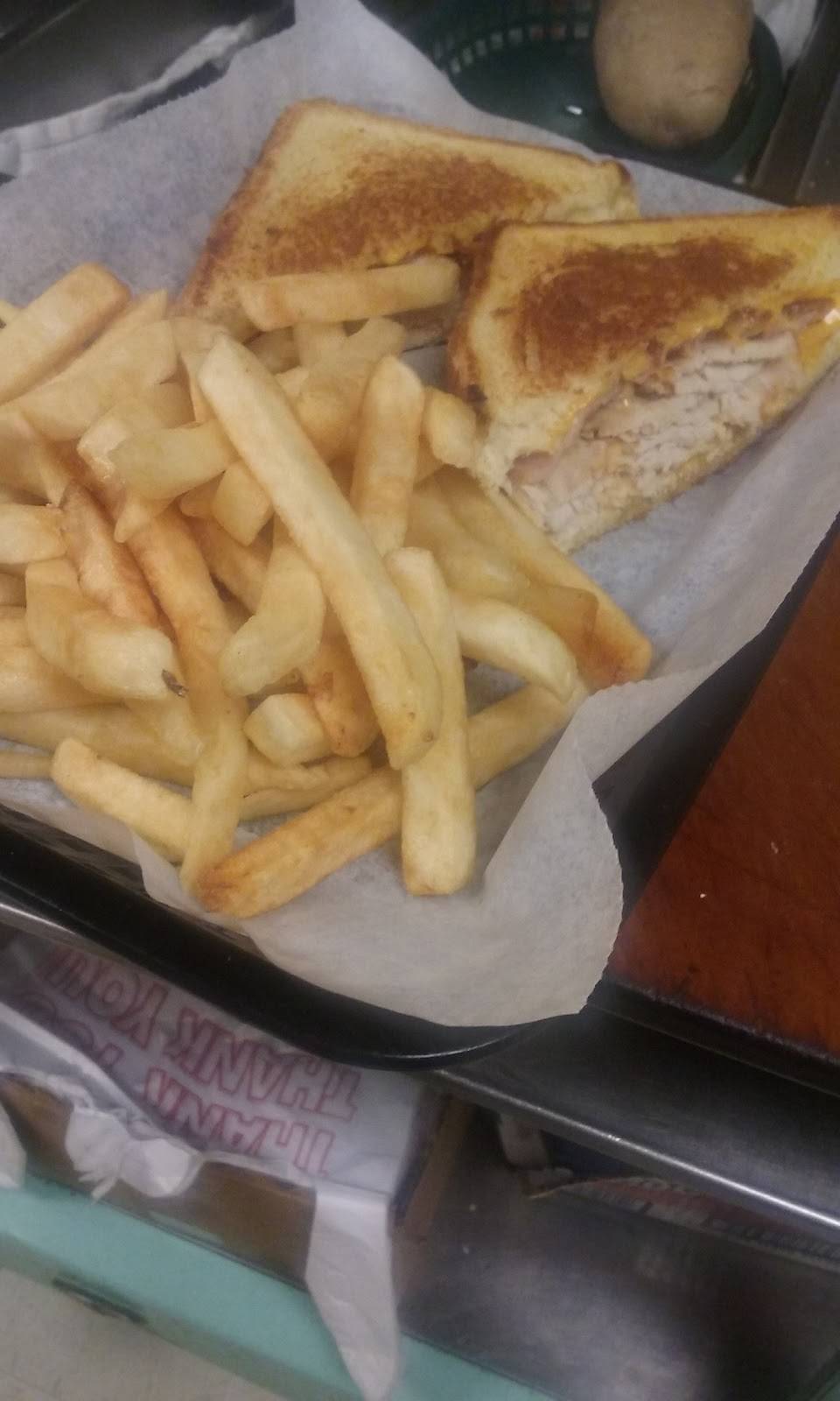 Whits Inn | restaurant | 1020 US-31, Whiteland, IN 46184, USA | 3175359511 OR +1 317-535-9511