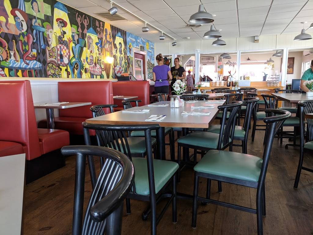 Bubalas By the Bay | restaurant | 183 Commercial St # 185, Provincetown, MA 02657, USA | 5084870773 OR +1 508-487-0773