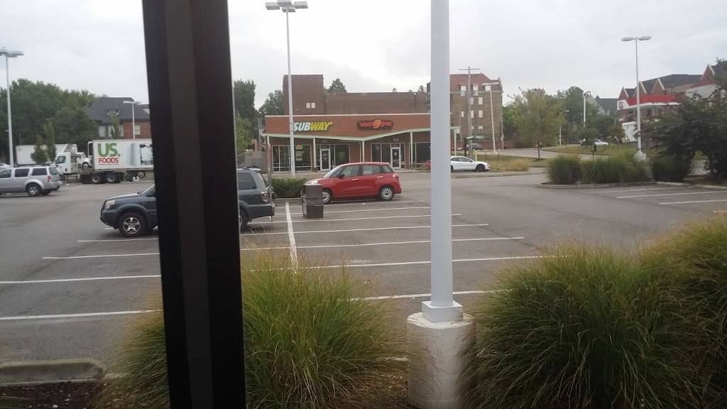 Subway | meal takeaway | 1641 S Jefferson Ave Suite E, St. Louis, MO 63104, USA | 3147711444 OR +1 314-771-1444