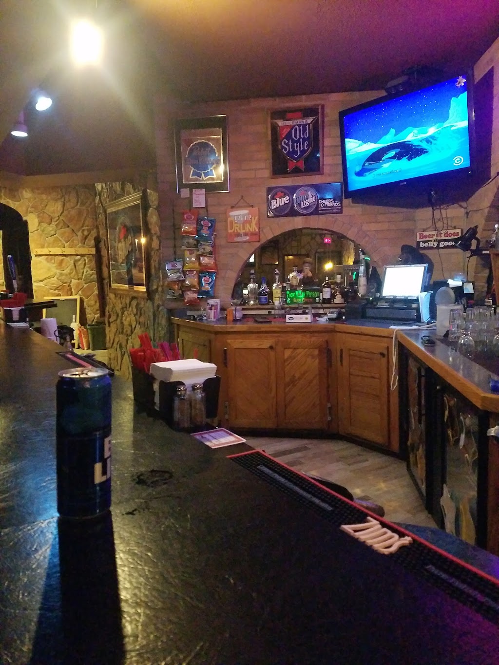 Zims Bar & Grill | restaurant | 229 Ashmun St, Sault Ste. Marie, MI 49783, USA | 9062590400 OR +1 906-259-0400