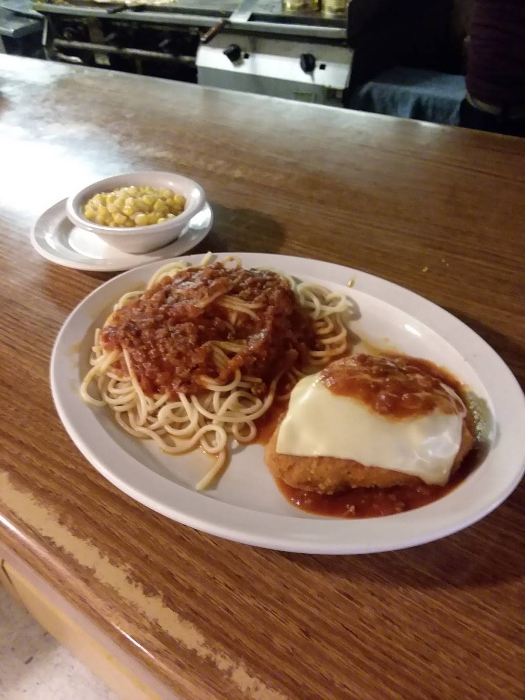 Landmark | restaurant | 1 E Main St, Freeport, IL 61032, USA | 8152351006 OR +1 815-235-1006