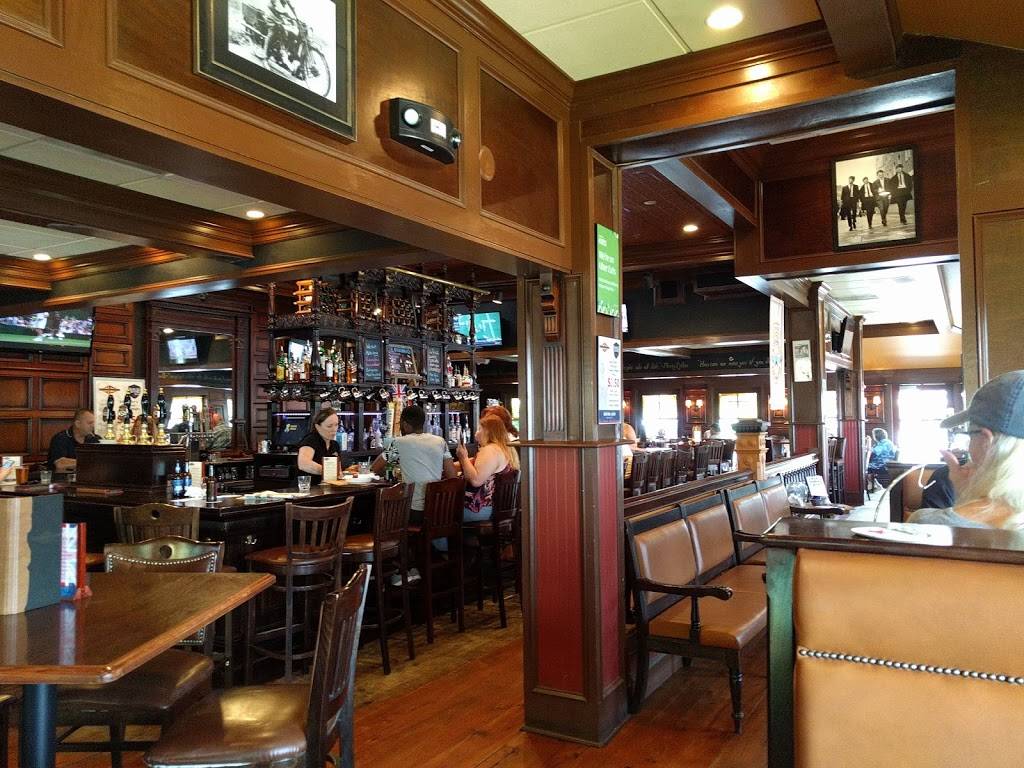 British Beer Company | restaurant | 1071 S Willow St, Manchester, NH 03103, USA | 6032320589 OR +1 603-232-0589